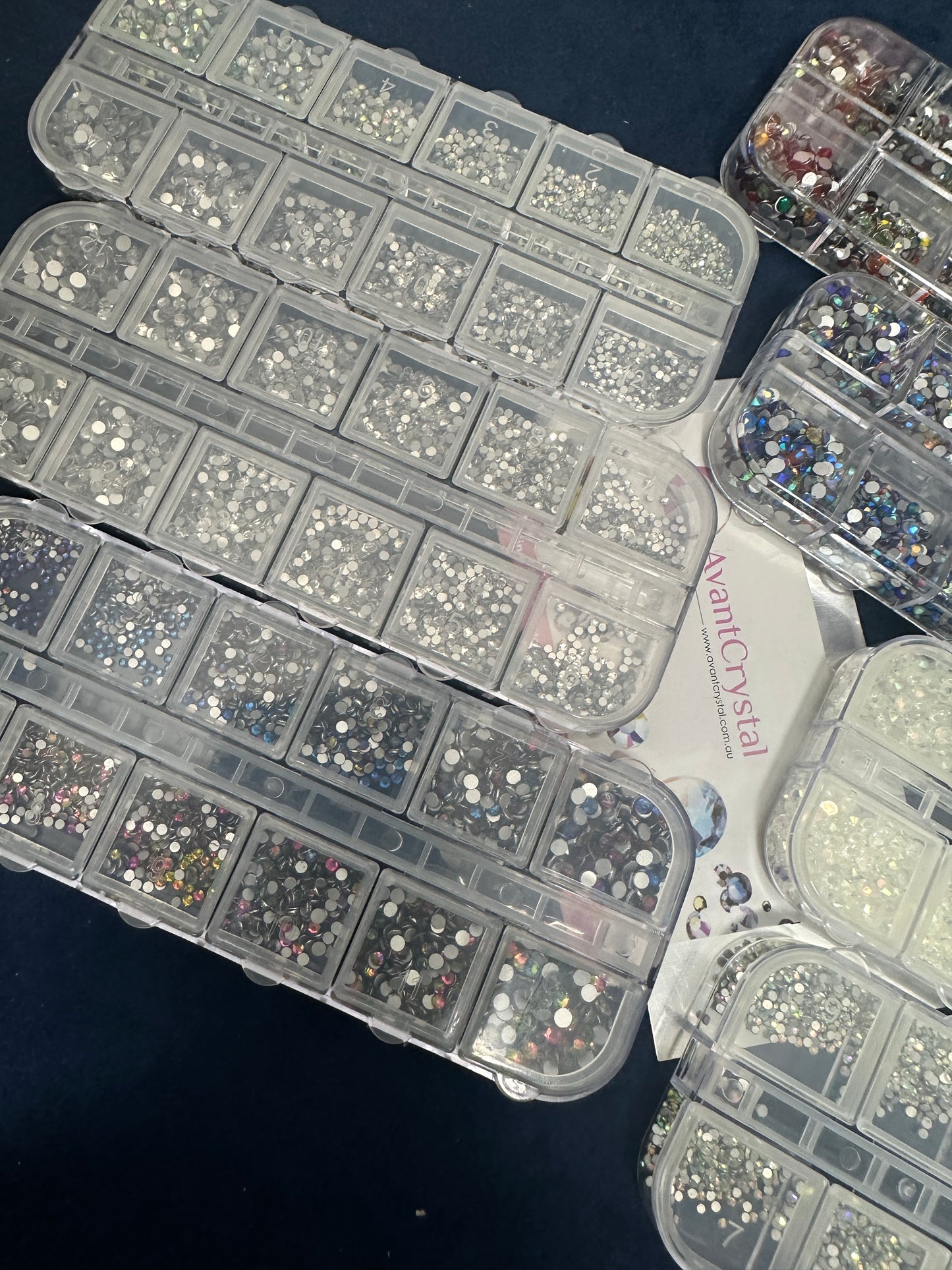 2000pcs RHINESTONES/ GEMS/ CRYSTAL/ NAIL ART/Crafts/ Scrapbooking