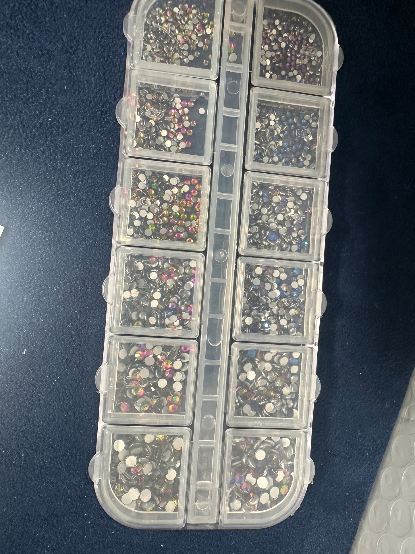 2000pcs RHINESTONES/ GEMS/ CRYSTAL/ NAIL ART/Crafts/ Scrapbooking