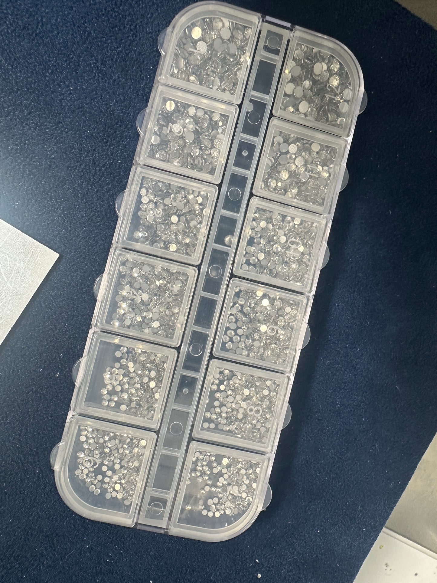 2000pcs RHINESTONES/ GEMS/ CRYSTAL/ NAIL ART/Crafts/ Scrapbooking